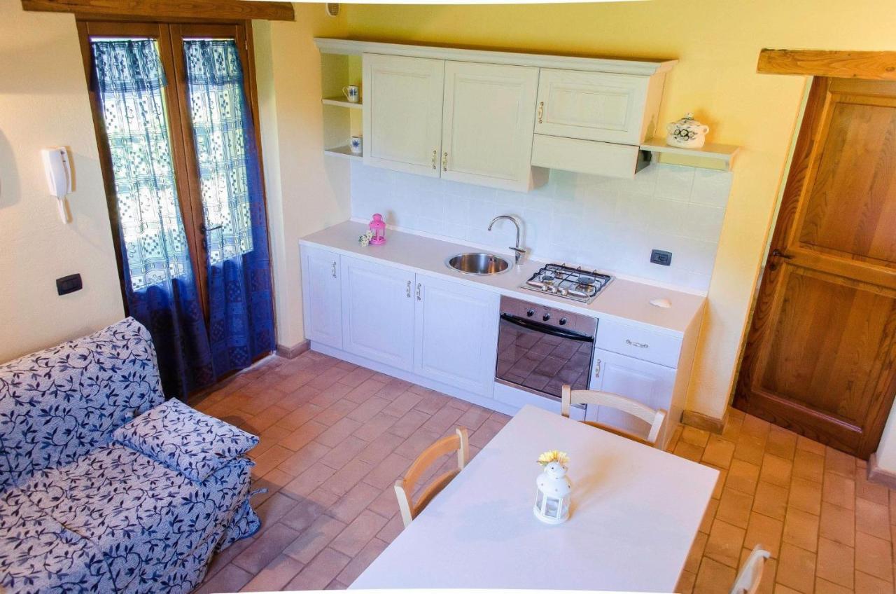 Agriturismo Pompagnano ภายนอก รูปภาพ