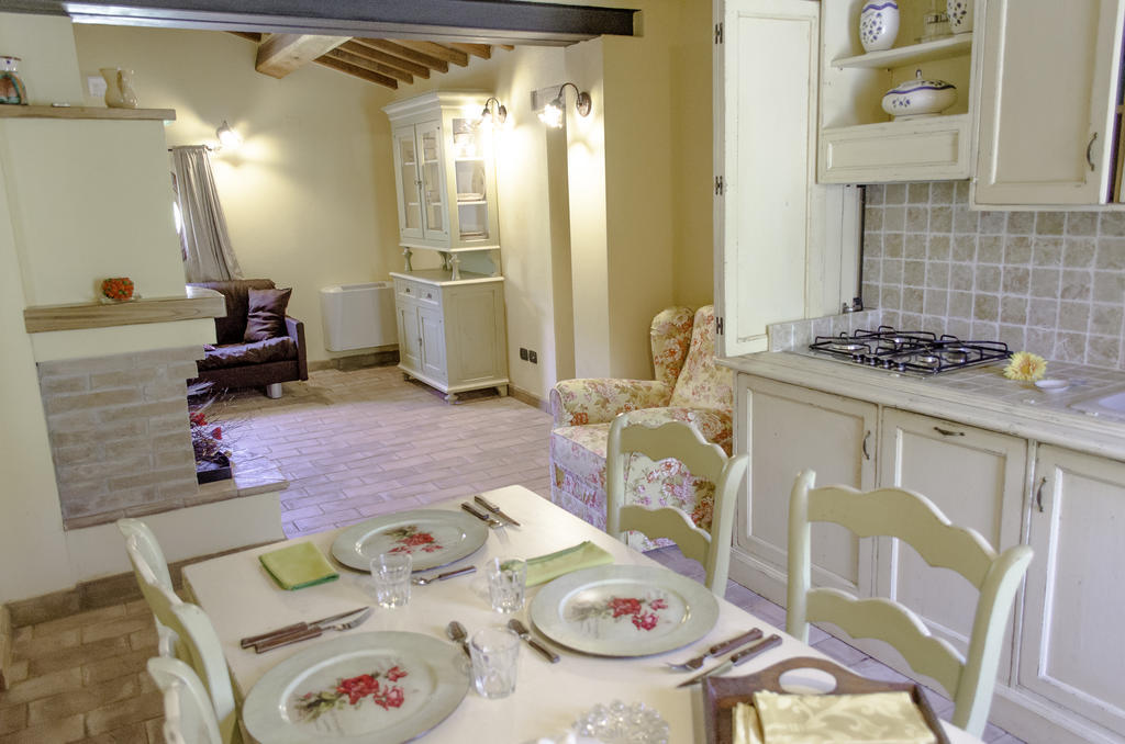 Agriturismo Pompagnano ห้อง รูปภาพ